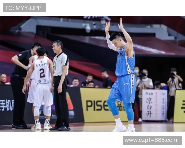 北京首钢与广东队争夺总冠军的激烈对决引发球迷热议与期待